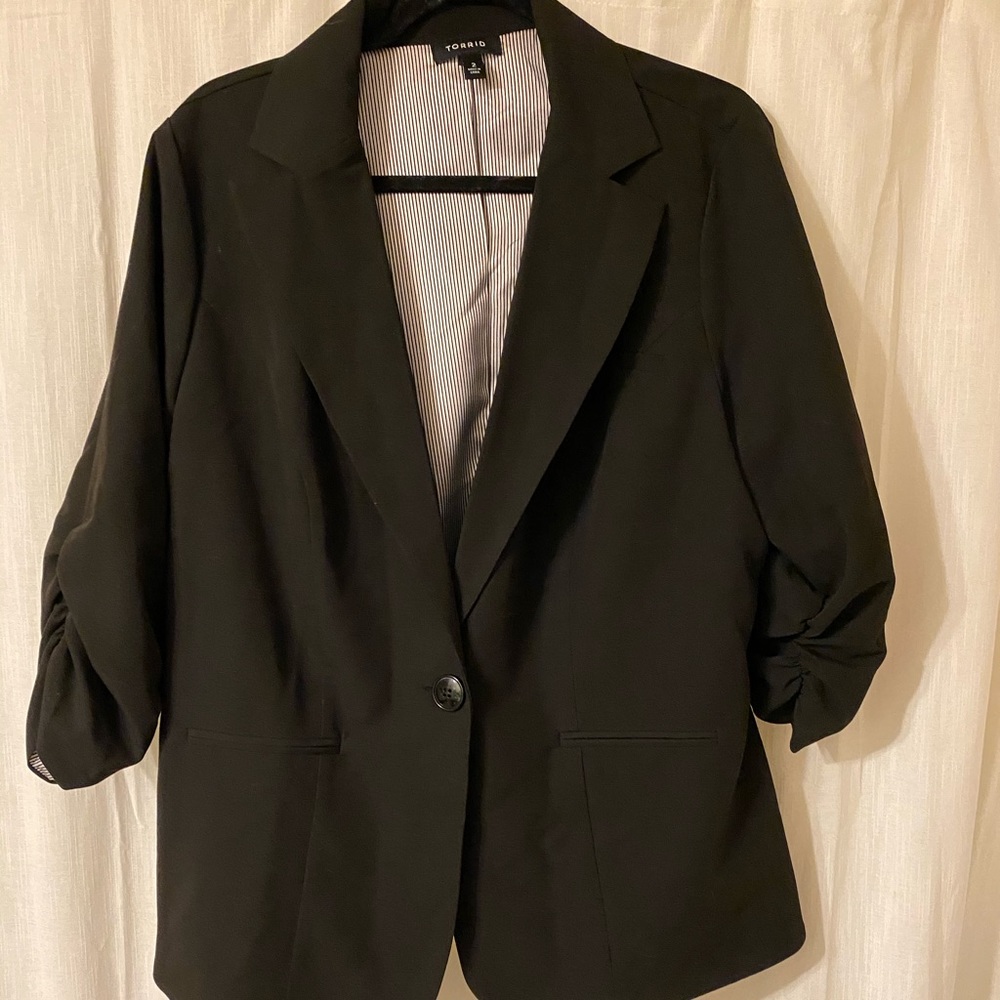 💖Torrid black blazer